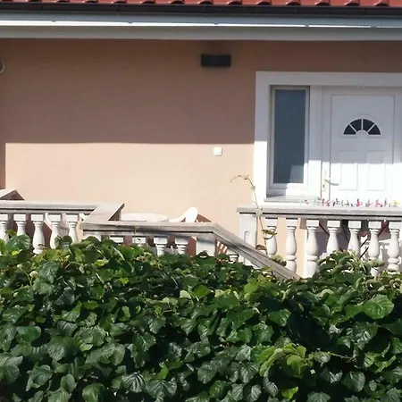 Dora Appartement *